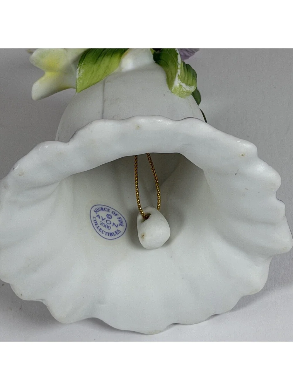 Vintage 2000 Avon Porcelain Hummingbird Bell Collectible Figurine S-2